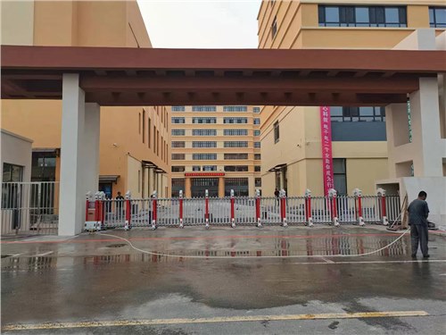 19米長魚躍（yuè）龍門4號哈爾濱華（huá）浦技工學校